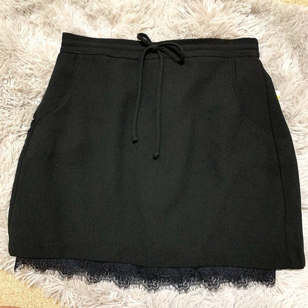NWT sz 1 black mini skirt with lace trim